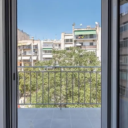Patisia Metro Station 100m Apartament